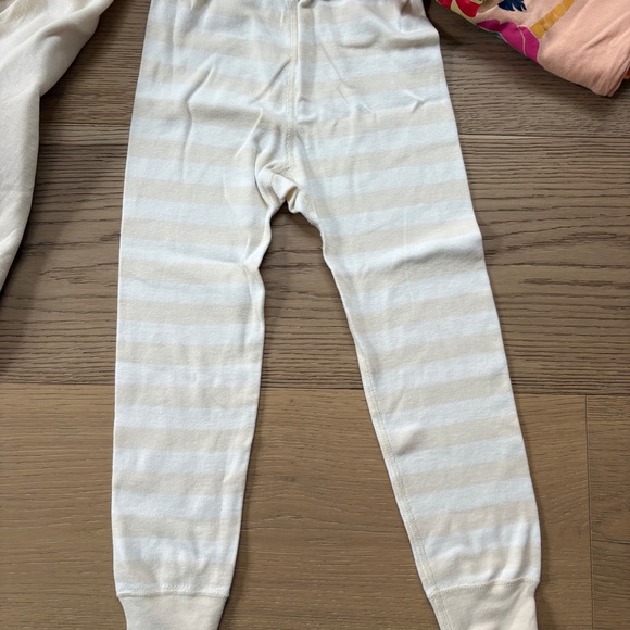 2 sets Moana pajamas Hanna and Gap size 4 - Picture 7 of 7